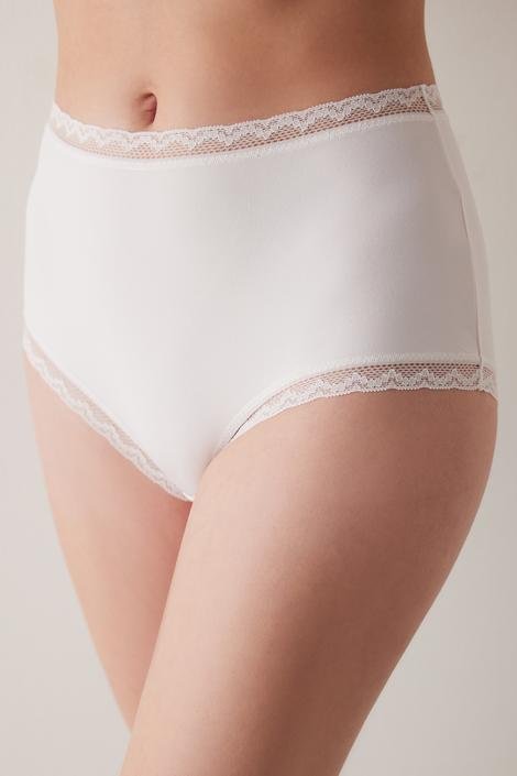 Chilot Slip Easy Micro Lace High Waist