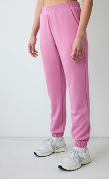 Silky Feel Jogger