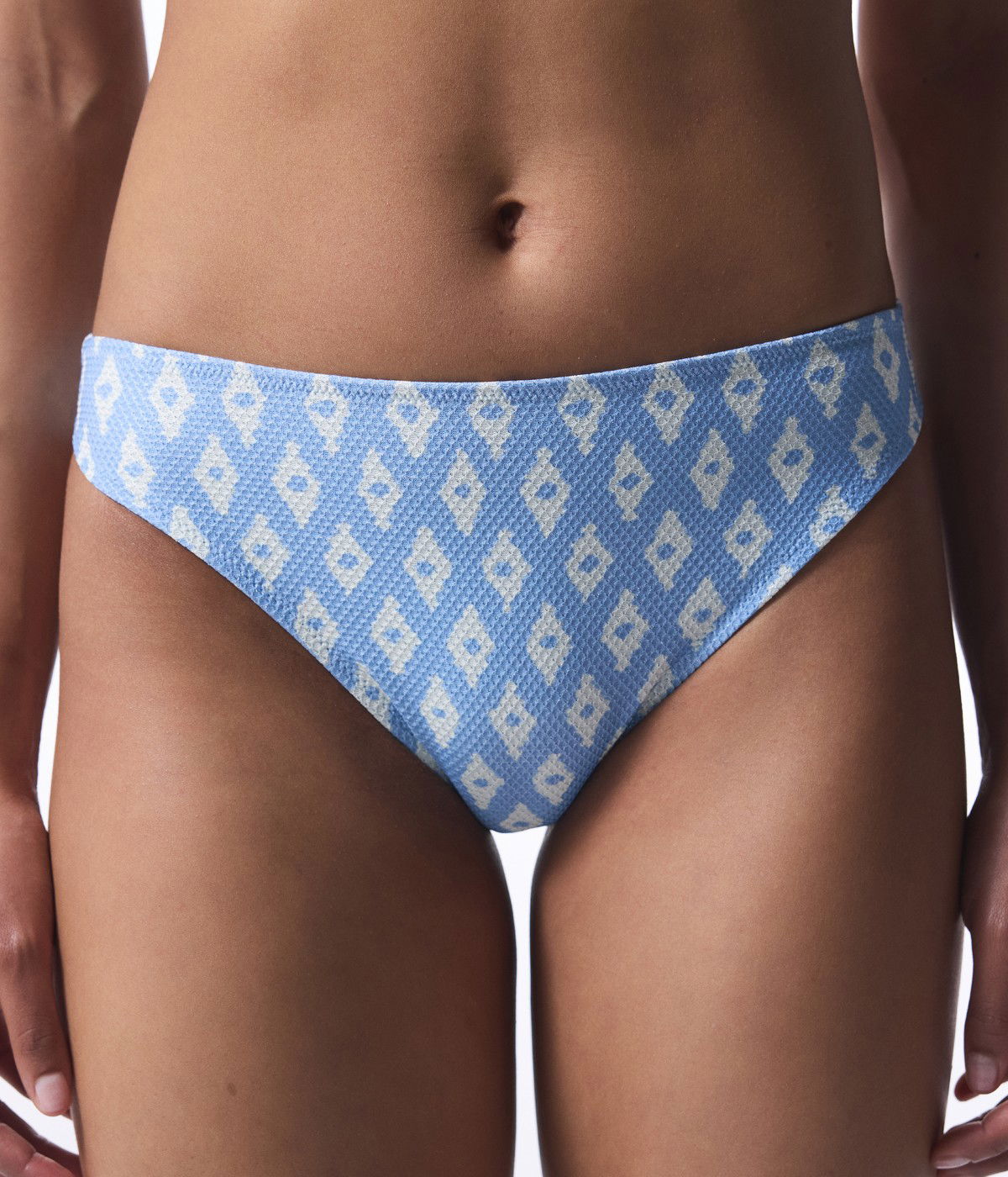 Nomi Slip Bikini Chilot