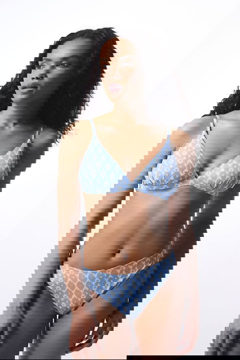 Nomi Slip Bikini Chilot