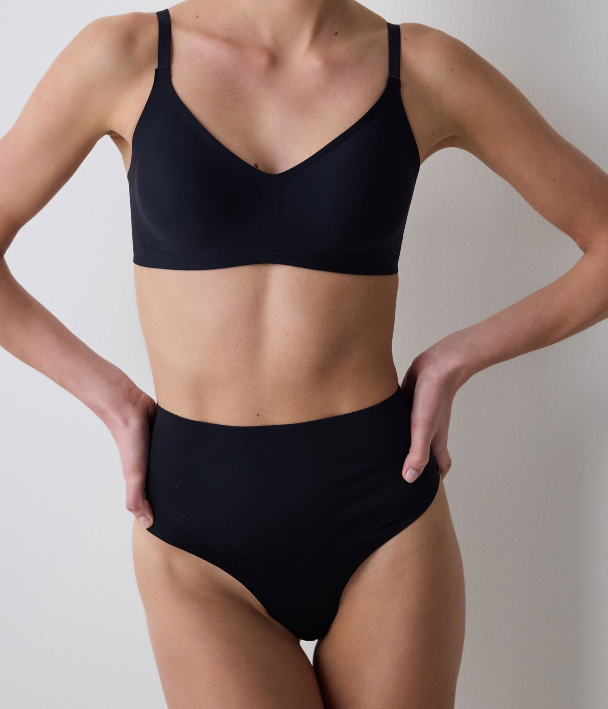 Light High Rise Thong Corset